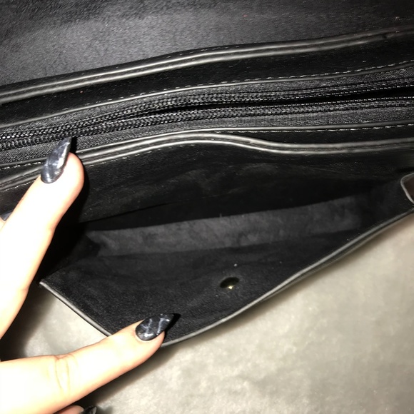 Sale!!! Pink Haley Janessa Chain Crossbody - Picture 2 of 5